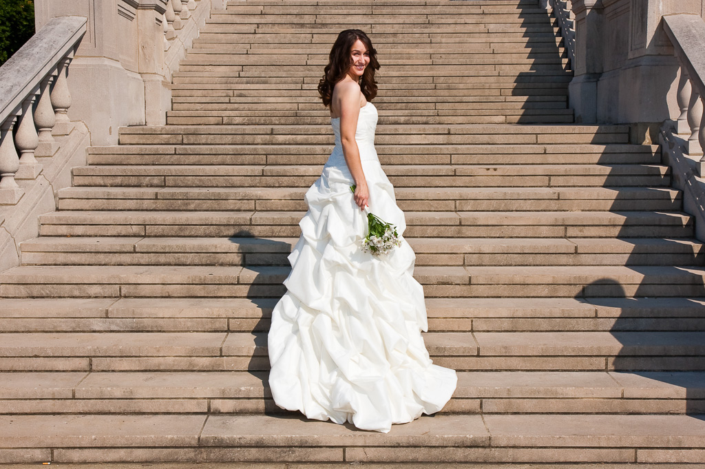 Photograph of a bride in Ault Park